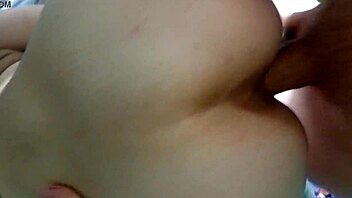 نويتيكايلز تتناك عارياً بشدة