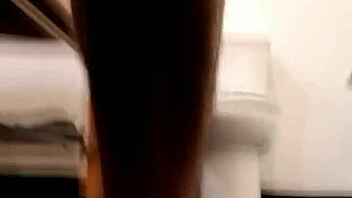 i'm lvory white, be here now havin fun with bisexual masturbation and feet fetish