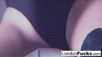 London's Keyes hot anal solo 😏