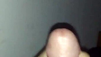 TREMENDA PAJA where this guy jerks off intensely. Masturbation session in full swing