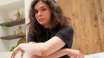 Kyra Unknown Returns With Intense Masturbation.