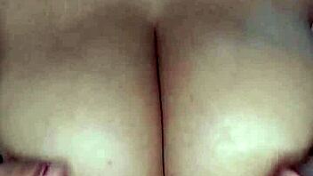 i love how soso plays with my dick