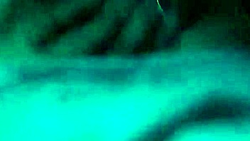 Блондинистая жена впечатляет минетом мужу