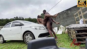 Muscular hunk takes control in outdoor encounter