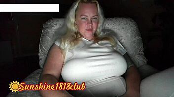 Big Boobs Milf Sunshine Angela Squirts And Gets Anal Fucked With Dildo On Webcam New Year's Eve