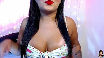 Ate Two Hot Babes From The Beach And Came In Their Mouths!