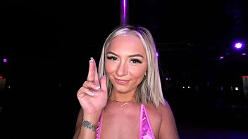 smoking hot stripper gives vip treatment to hard cock in doggystyle