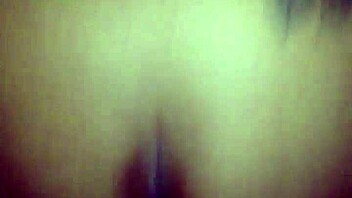 Amateur with big ass rides monster cock in doggystyle position.