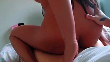 Spiser svigerinne på webcam