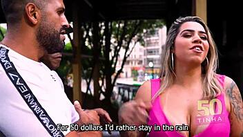 Man, Tony Tigrão and Capoeira got Victoria Dias for just 50 reais!