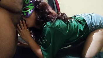 mi vecino me llena la conchita de leche rico