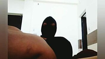 Sucking my wife's shaved pussy 😍