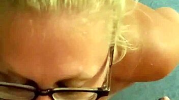 hotassunicorn gets a big cumshot facial from sexy milf