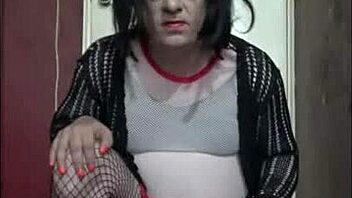 Crossdressing sissy gay boy Mark Wright asks for homemade gay porn