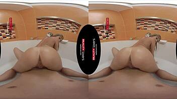 sneaky bathroom fun with reality lovers