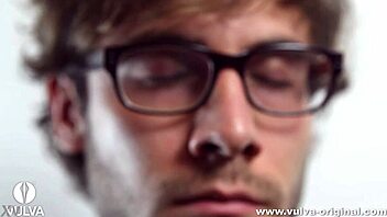 Aromatic pussy juice drips in hardcore pussy fucking