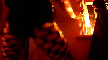 The Australian bitch with big ass twerks seductively.