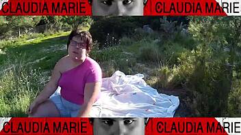 curvy lady enjoys cookie treats and playful insertions