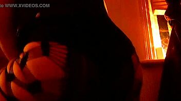 The Australian bitch with big ass twerks seductively.