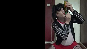 Crossdressing sissy gay boy Mark Wright asks for homemade gay porn