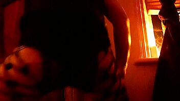 The Australian bitch with big ass twerks seductively.