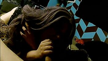 sucking that young trans cock 😍