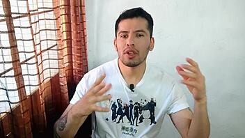 client gets therapy massage turning into happy ending with big 23cm cock