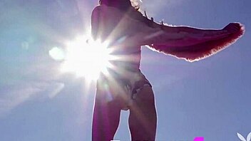 omg i cant believe sarah mollica showed her perfect 18+ body at photoshoot... so hot