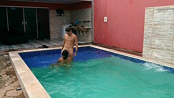 Peguei A Gravidinha Dentro Da Piscina AllË Pjtx