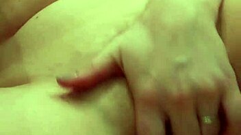 Can you believe this slutty girl orgasms from fingering her pussy closeup?