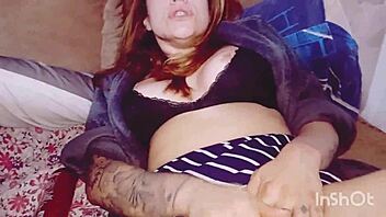 safada squirted on my hand then rode until she milked me, paolla mille in action