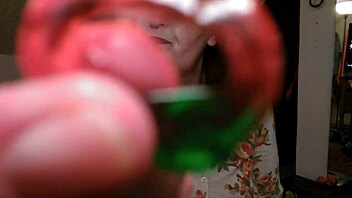 Shrinking sexbomb gets her mouth and tongue filled with vore