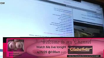 Blowjob queen gets naughty in webcam chat