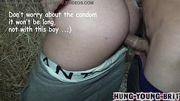 I begged this boy to take my dick raw, switching from condom to bareback in gay encounter.