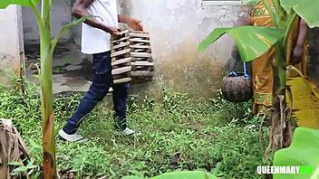 Tetangga tukar sayur buat fuck outdoor liar