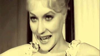 Vintage blowjob with a closeup of cum
