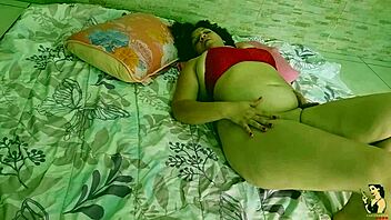 Married BBW Lays Lopes Uses Toys