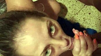 la rubia española me encanta chupar polla, es tan buena 😍