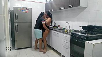 Colombianas enjoy clit play in homemade video