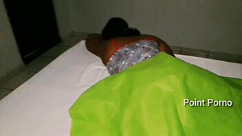 Is Prima's Mouth Open For Deepthroat?