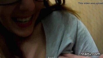 Jeg forførte denne fejlfri tjekkiske nymfo i centret og hun red mig i pov, åh mand!