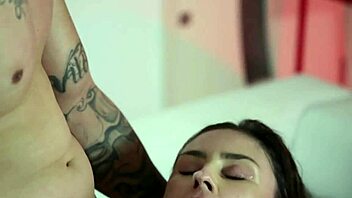 Emme White begs for cum in her mouth