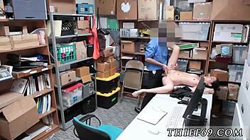 Brunette Amateur Blows Big Tits in Homemade Clip