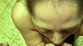 la rubia española me encanta chupar polla, es tan buena 😍