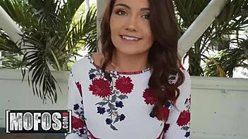 Intense public pickup with amateur couple Adria Rae and Tony Rubino
