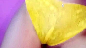 the woman with the big ass dances provocatively like a prostitute