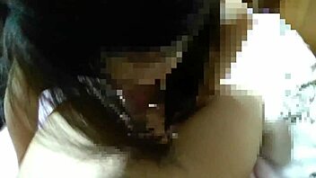 アラフィフ主婦の優しい手コキ＆フェラ。最後は口内射精