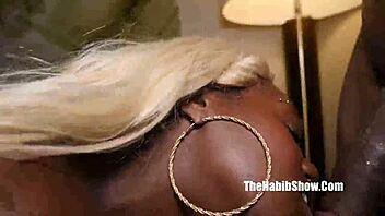 chocolate booty loves bbc 😍