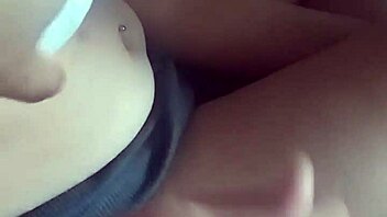 Having fun with my wife, giving her a handjob while she masturbates my shaved cock, argentinian couple style