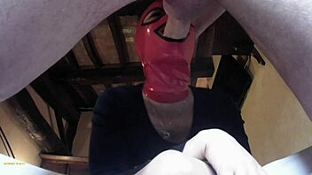 Laura gives an amazing blowjob and deepthroat on the sofa!